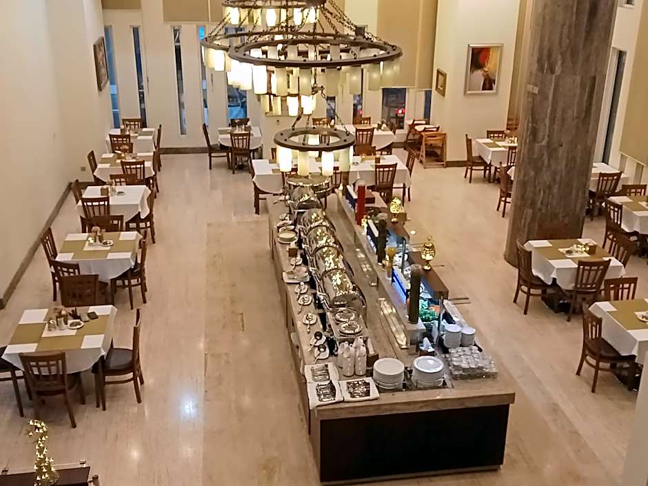 Rayan Hotel