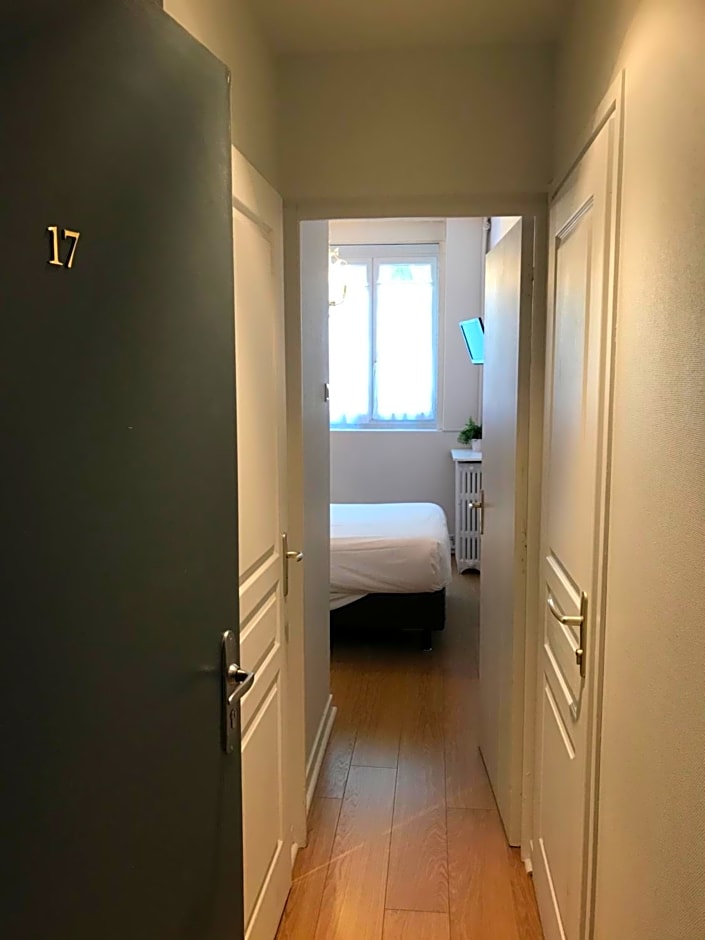 Lyo Hotel