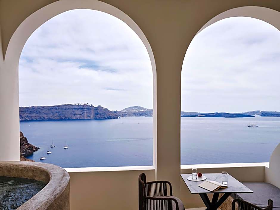 Photo 1 of 6 of Grande Suite, View