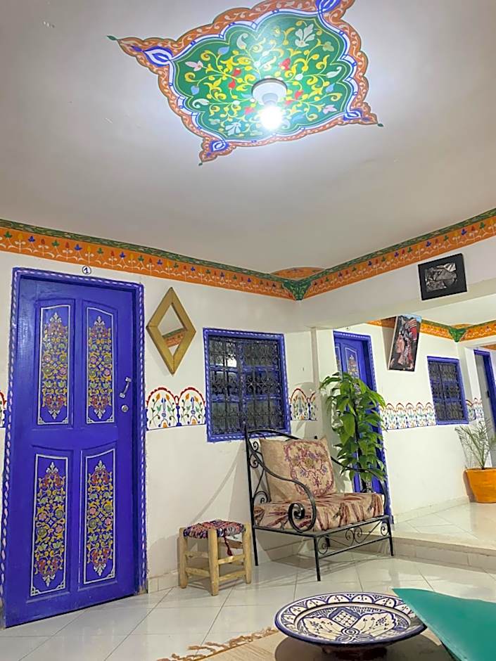 Hostel Essassi 23
