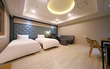 Changwon Sangnam-dong CNN Hotel