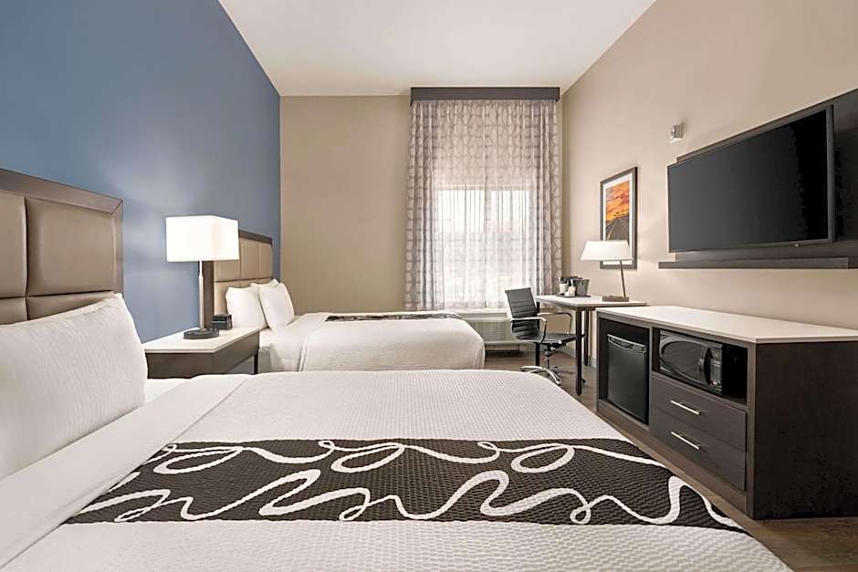 La Quinta Inn & Suites by Wyndham San Bernardino