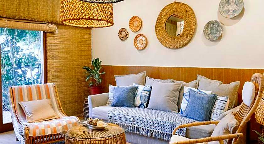 Katig Beachfront Boutique Hotel