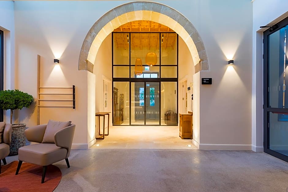Hotel Indigo Larnaca By IHG- Adults Only