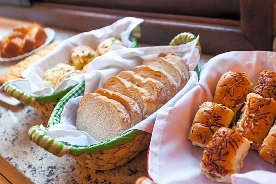 Pousada Quatro Estacoes