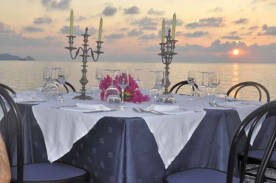 Hotel Ristorante La Scogliera - NUOVA GESTIONE