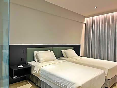 Ruby Twin - Newly Renovated