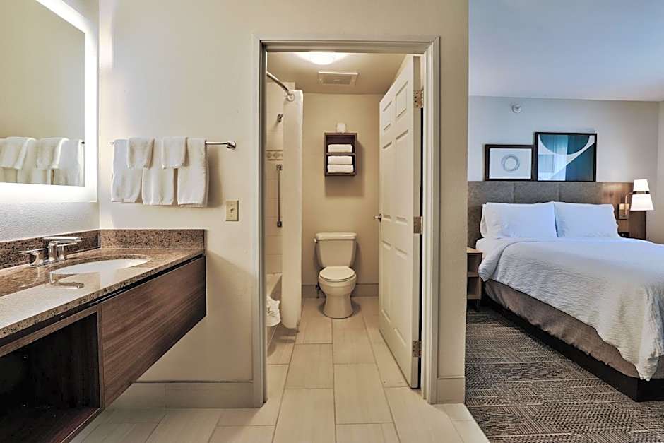 Staybridge Suites - Albuquerque Airport By IHG