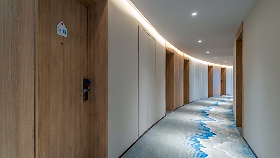 Holiday Inn Express Dalian Golden Pebble Beach By IHG