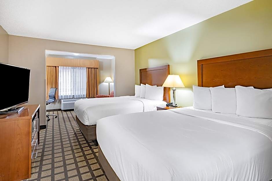 Photo 1 of 4 of Studio 2 Queen Beds Suite