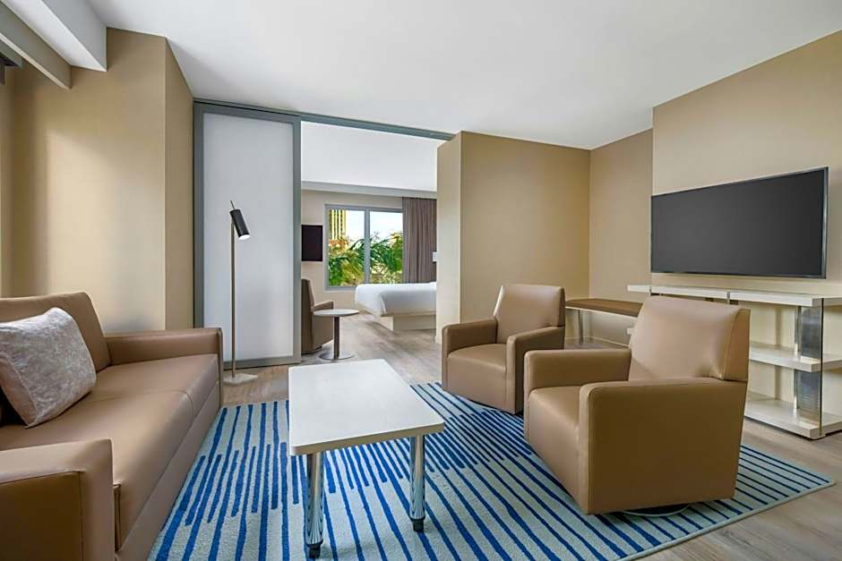 AC Hotel by Marriott St. Petersburg Downtown
