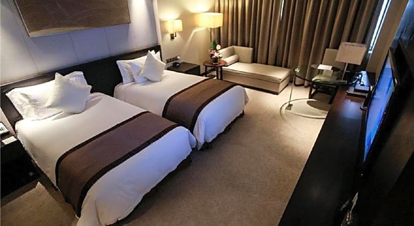 Howard Johnson IFC Plaza Ningbo Hotel