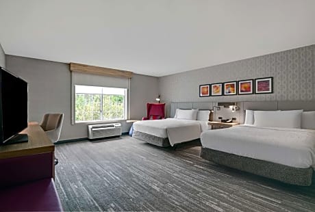 2 Queens Premium W/In-Room Drinks-Snacks