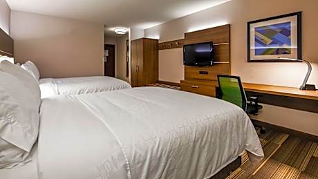 Standard Room with Two Queen Beds