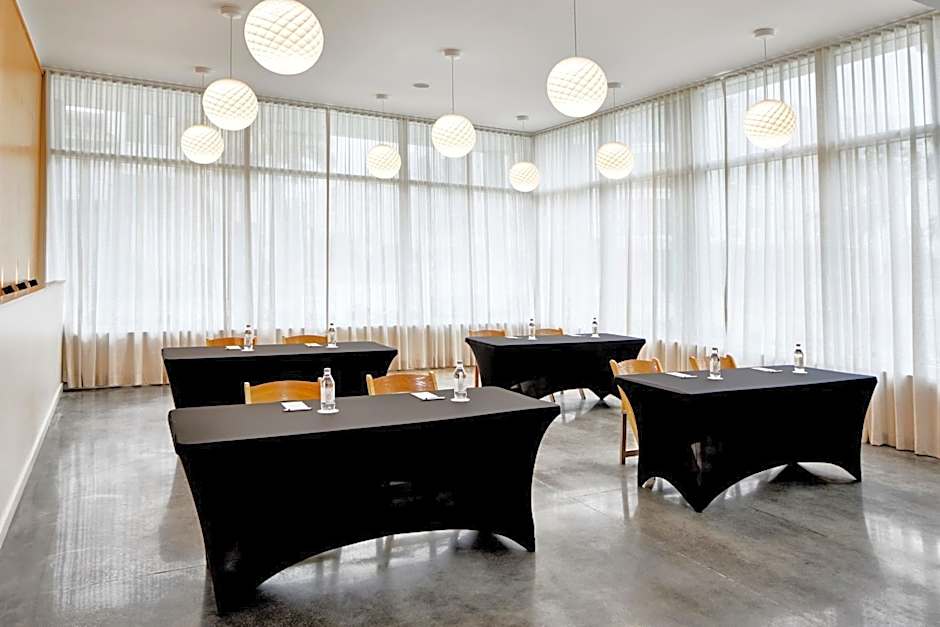 The Sarasota Modern, a Tribute Portfolio Hotel