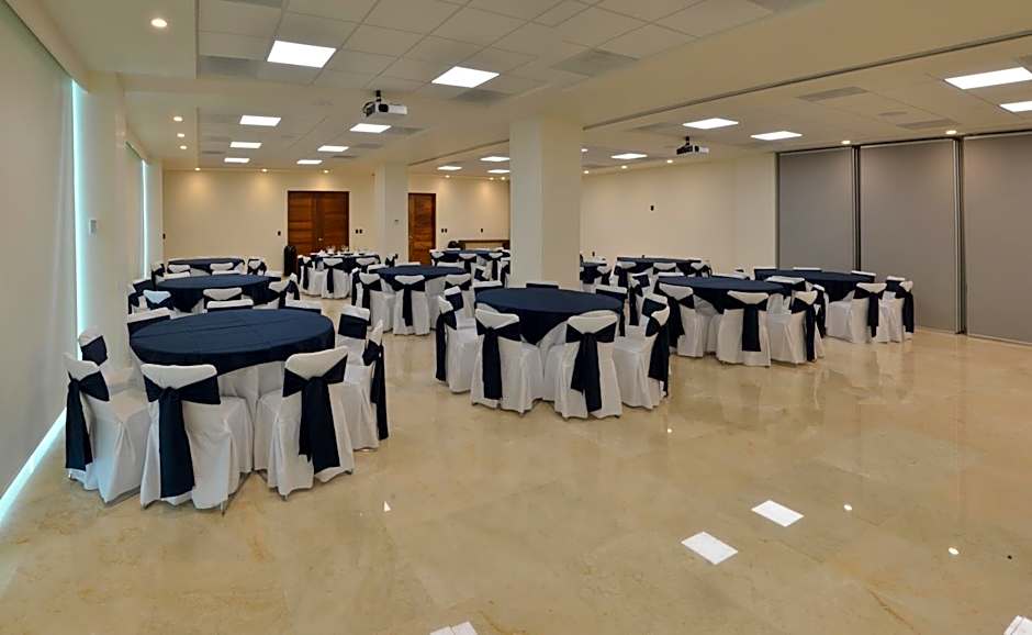 Holiday Inn Express Puerto Vallarta By IHG