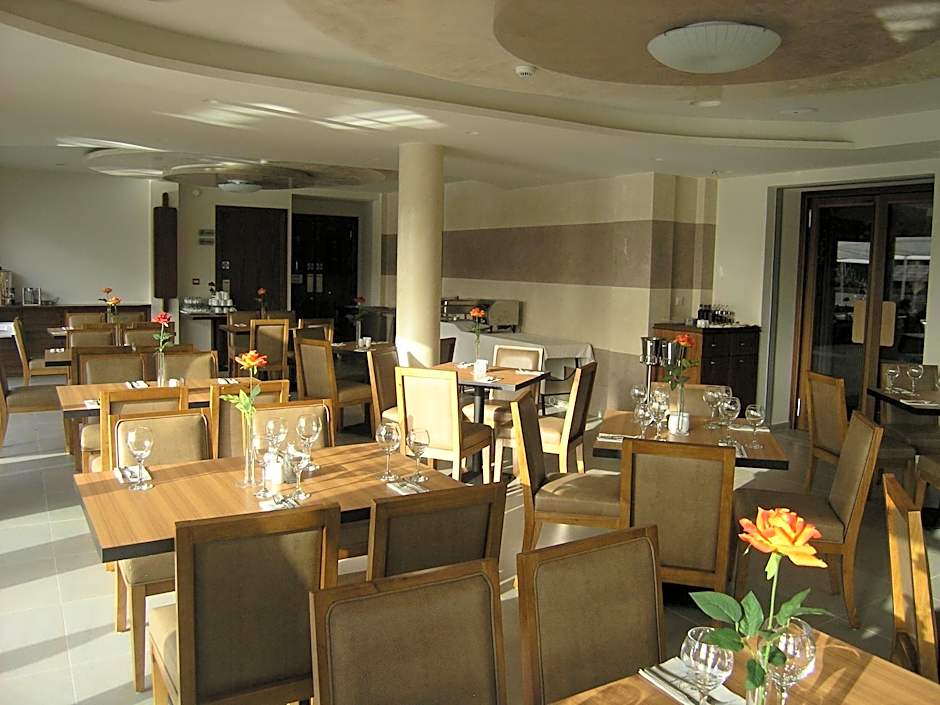 Livadia Hotel Kyperounta