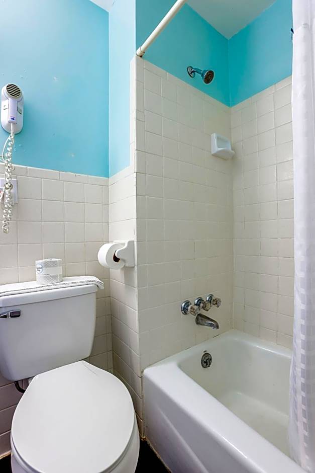 Relax Inn By OYO Natural Bridge I-81