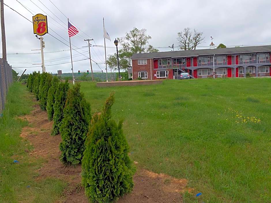 Super 8 by Wyndham Sturbridge