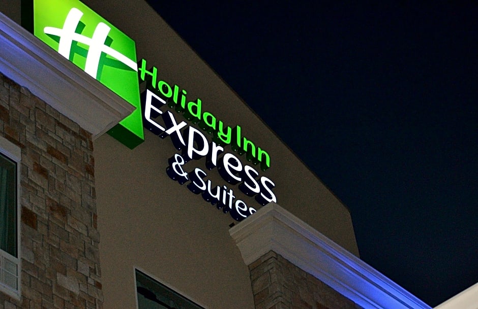 Holiday Inn Express Hotel And Suites St Joseph By IHG