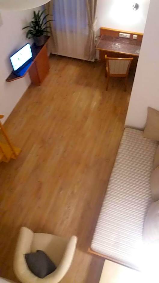 Altes Wirtshaus Fördergersdorf Bed & Breakfast