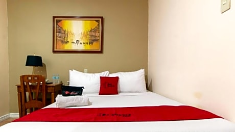 RedDoorz @ Downtown Tacloban