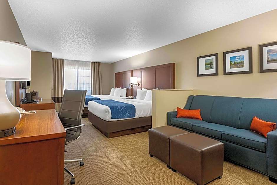 Comfort Suites Cedar Falls Industrial Park