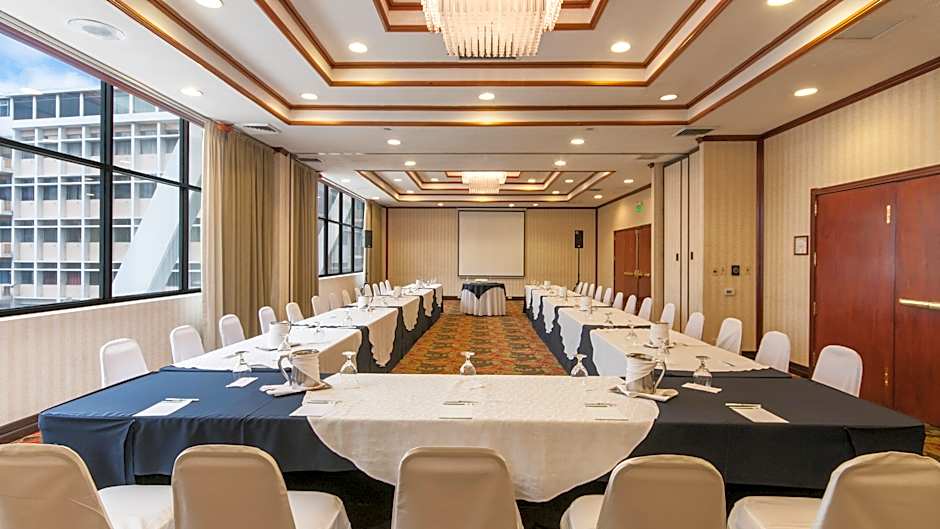 Delta Hotels by Marriott San Jose Aurola