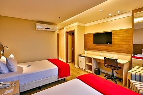 Crystal Plaza Hotel Anápolis