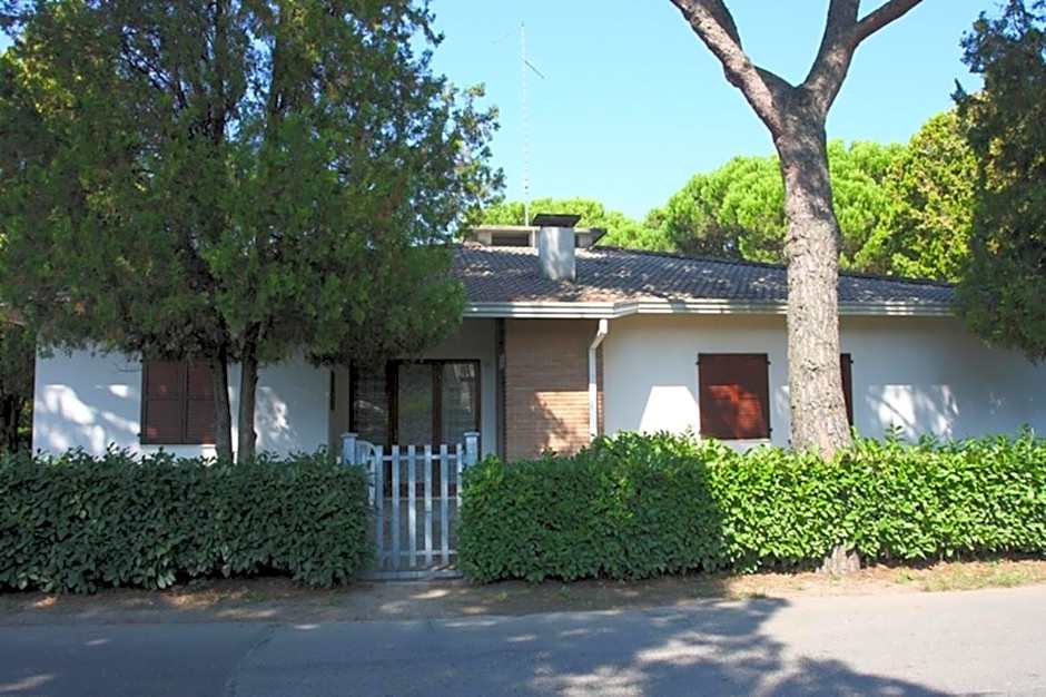 Comfortable villa in a quiet spot in Bibione