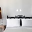 Hotel Thira