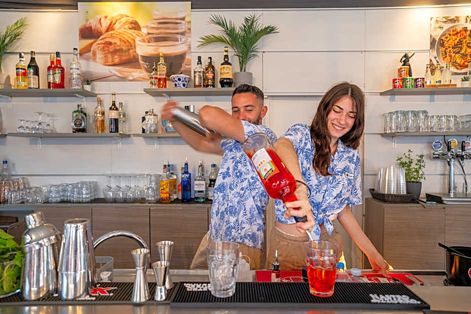 Club del Sole Spina Family Collection