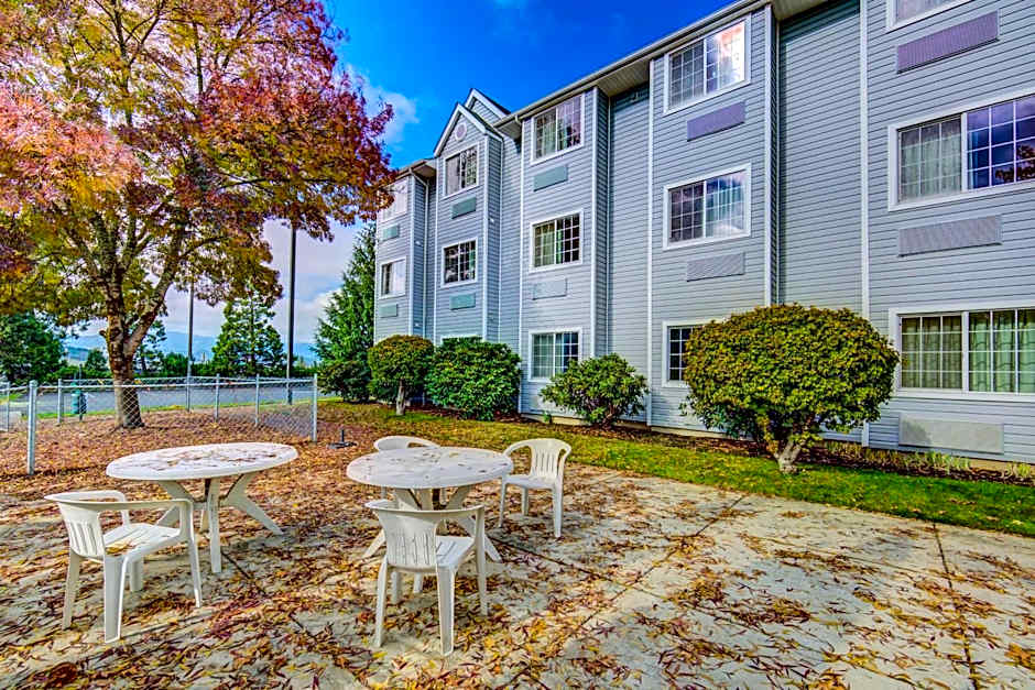 Motel 6-Sutherlin, OR