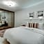 Black Pearl Apartment Hotel