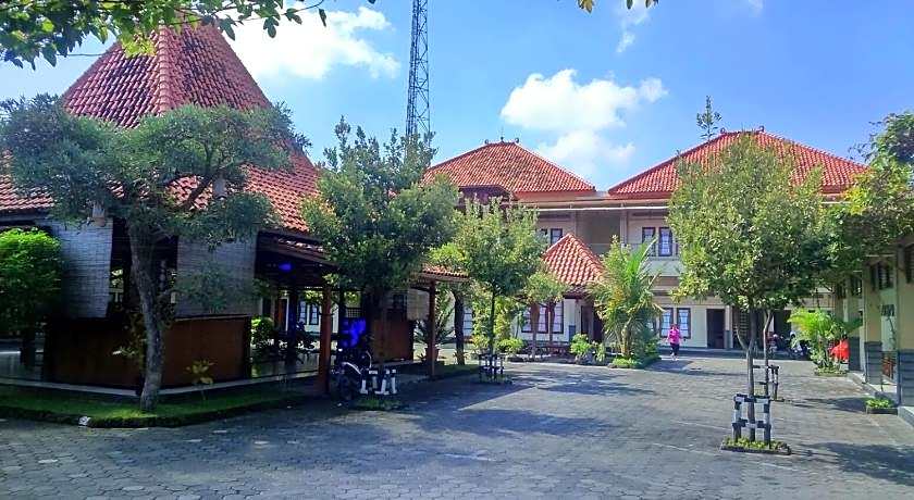 Grand Cepu Hotel