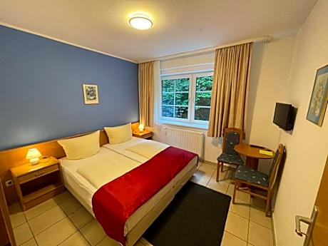 Standard Double Room (dogs allowed)