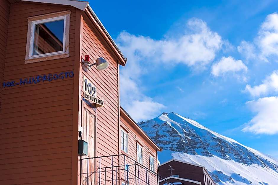 Gjestehuset 102 - your home away from home!