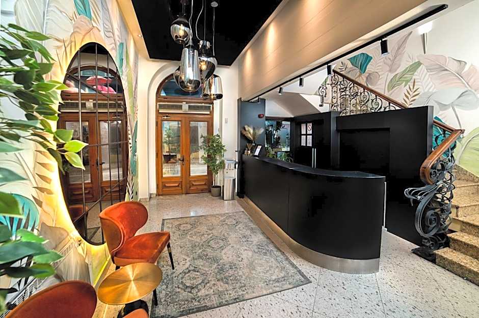 Knez Mihailova Center Rooms with PARKING