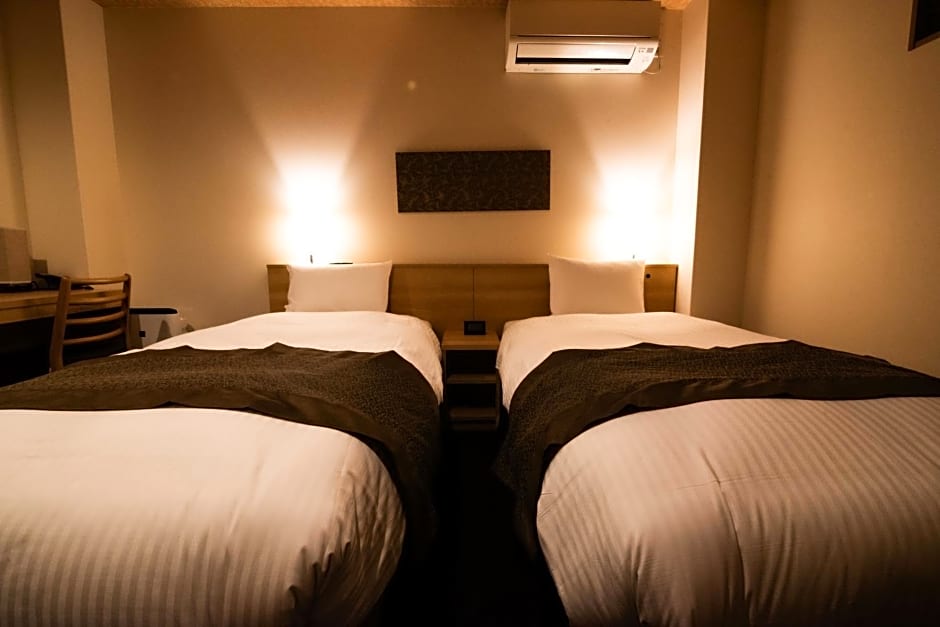 Xcellent Hotel