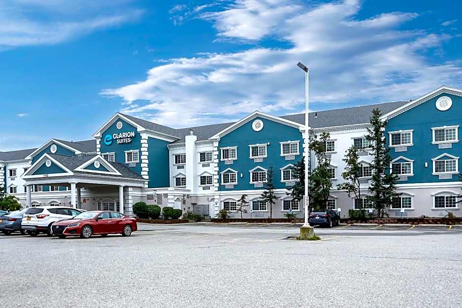 Clarion Suites Anchorage Downtown