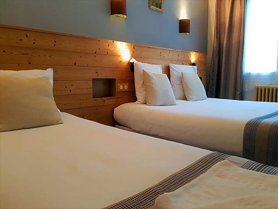 Savoy Hotel & Restaurant