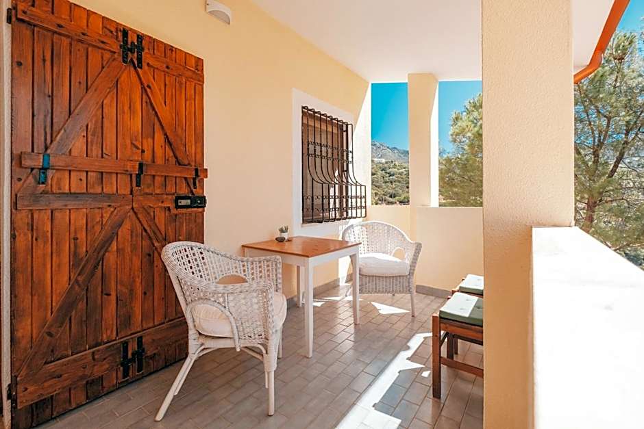 Villa Bella Salmagi - Surya Sardinia Holidays & Yoga