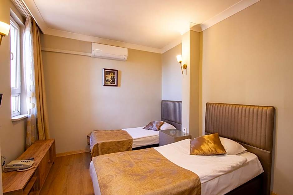 Tac Hotel