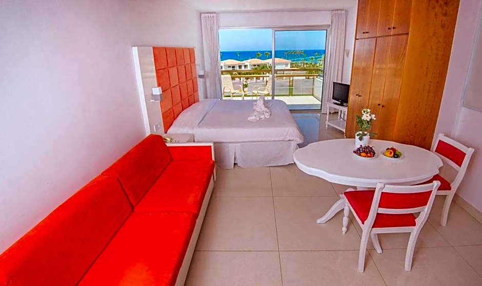 Marlita Beach Hotel Apartments