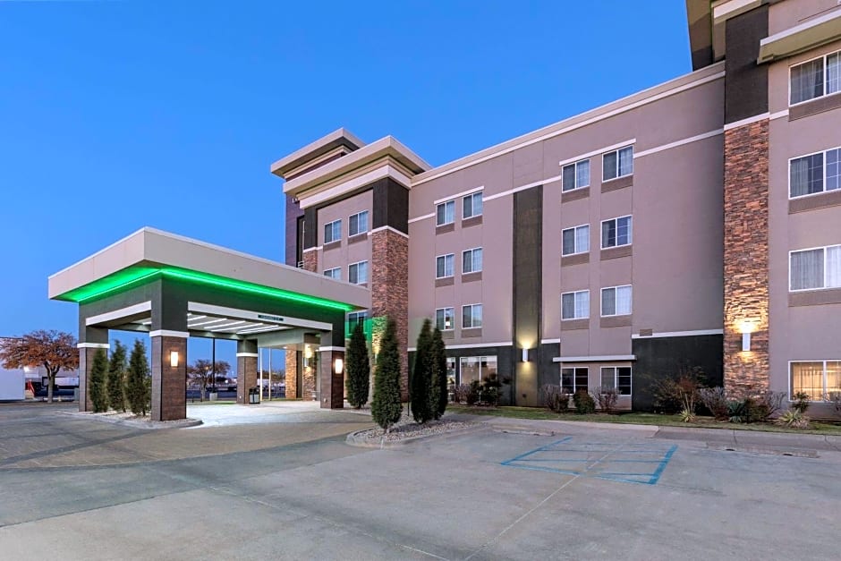 La Quinta Inn & Suites by Wyndham Wichita Falls - Msu Area