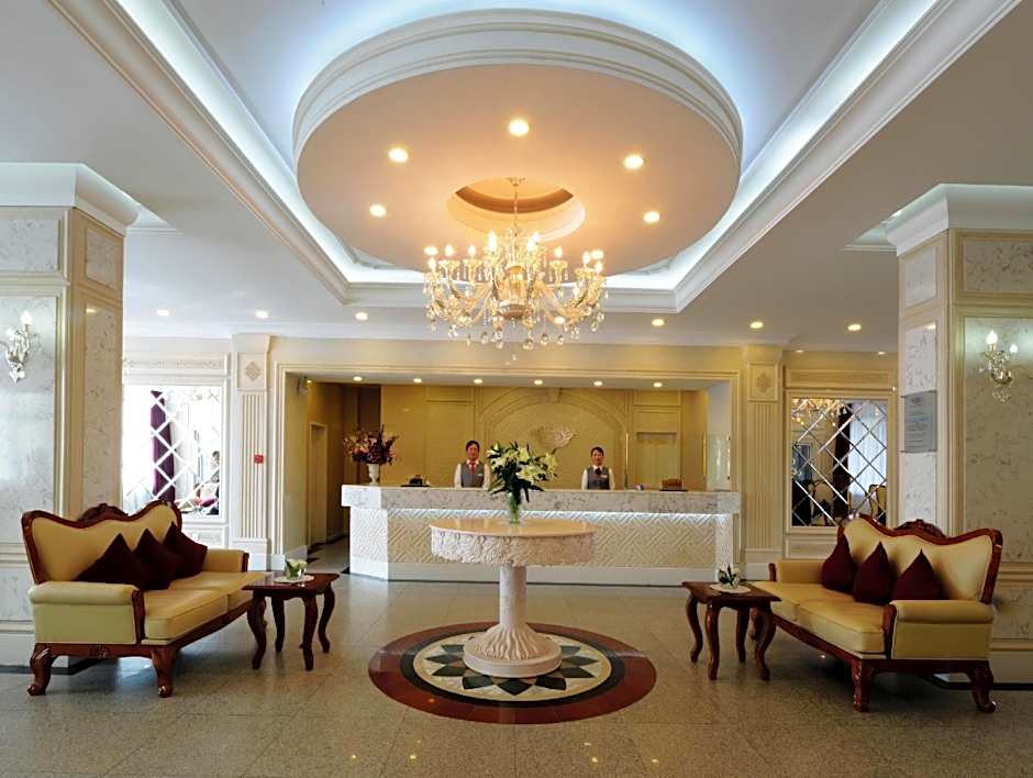 Bayangol Hotel