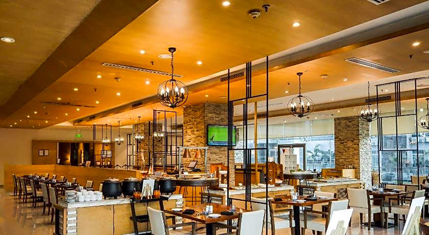 Renaissance by Marriott Ahmedabad Hotel