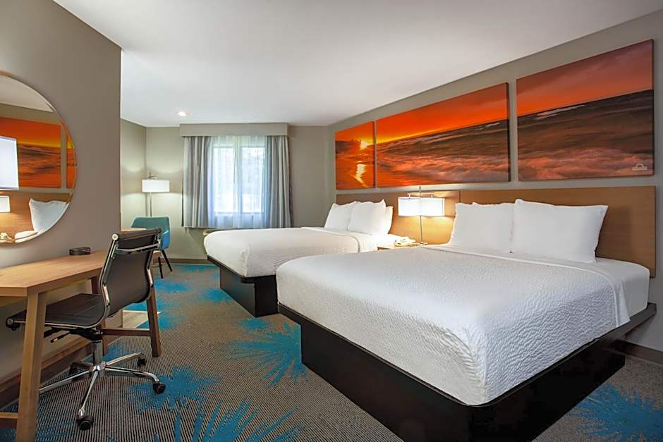 Days Inn by Wyndham Marquette