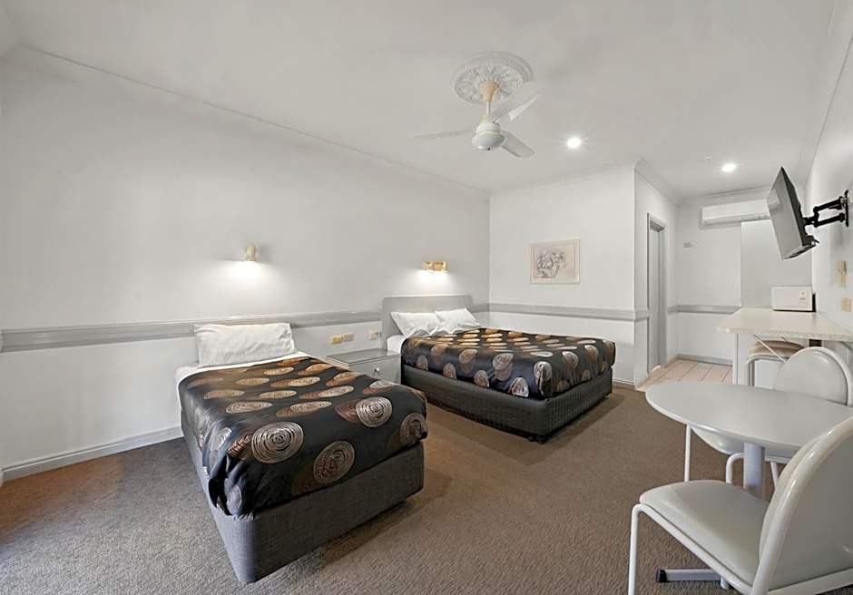 Centre Town Motel