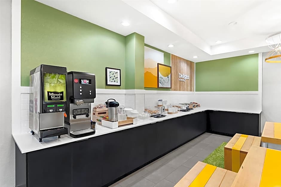 Spark by Hilton Panama City Beach